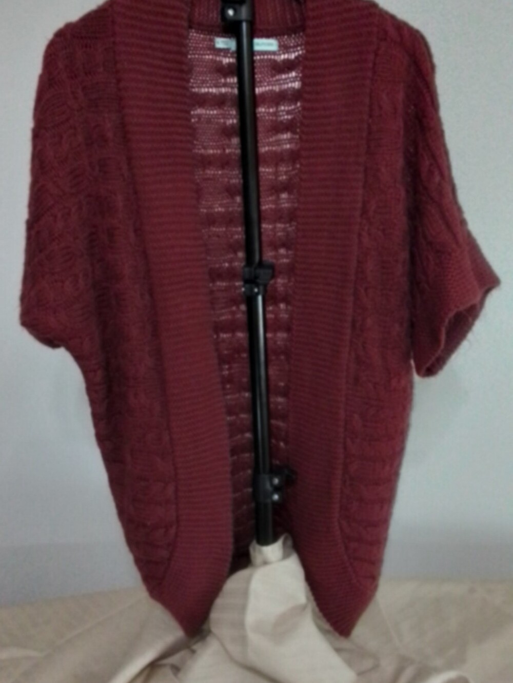 Open-Front Short-Sleeve Cardigan in Wine